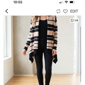 BB Dakota Black and Cream Geometric Cardigan ptp 22